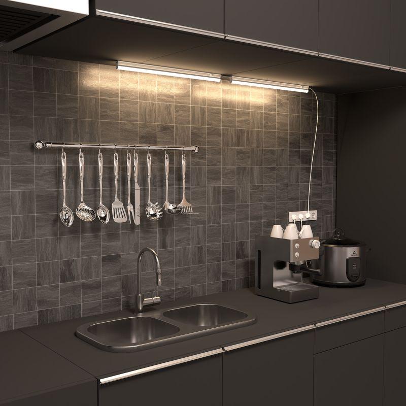 Светильник светодиодный Black 10Вт 4000К IP20 740лм 170-264В 561х22х36мм ДВО линейный накладной бел.