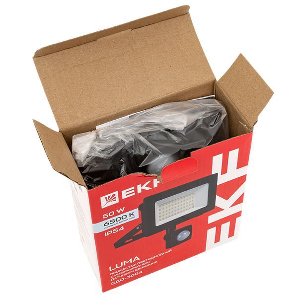 Прожектор светодиодный СДО-3004 50Вт 6500К IP54 с инфракрасным датчиком движения EKF FLL-3004-50D-65