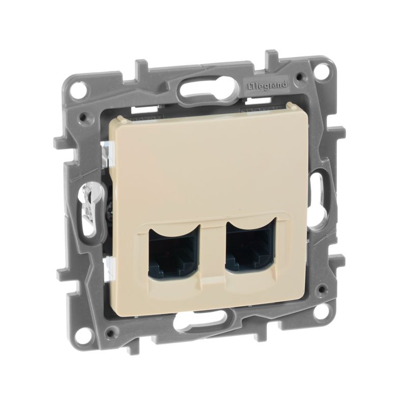 Розетка компьютерная 2-м СП Etika RJ45 кат.6 UTP механизм сл. кость IEK 672354
