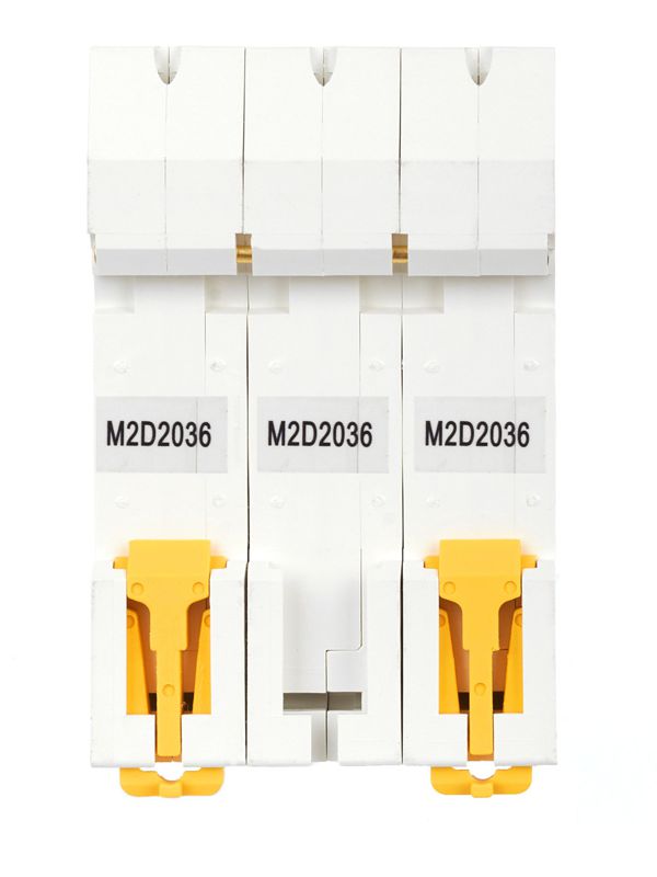 Выключатель автоматический модульный 3п D 20А M06N ARMAT IEK AR-M06N-3-D020