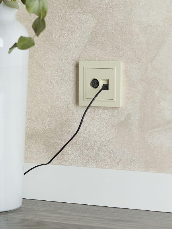 Розетка компьютерная + телевизионная 2-м Brite РТВ/РК12-БрКр RJ45 кат.5E + TV механизм беж. IEK BR-A