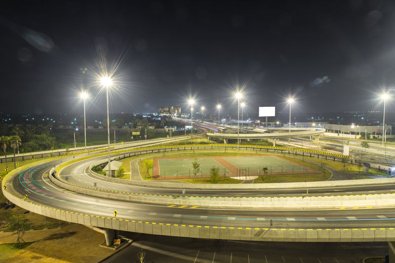 Светильник светодиодный ДКУ 1012-50Ш 5000К IP65 уличный консольный сер. IEK LDKU1-1012-050-5000-K03