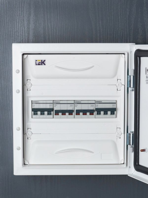 Выключатель нагрузки (мини-рубильник) 3п 100А ВН-32 GENERICA MNV15-3-100