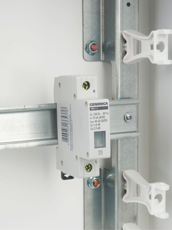 Ограничитель перенапряжения ОПС1-C 1Р 10/40кА 230В GENERICA MOP20-1-C-G