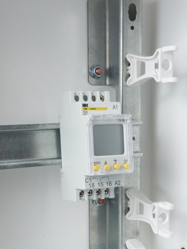 Таймер цифровой ТЭ80 16А 230В на DIN-рейку KARAT IEK MTA10-16-080