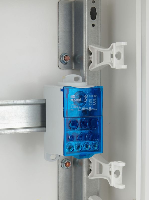 Блок распределительный на DIN-рейку РБД-400А IEK RBD-400