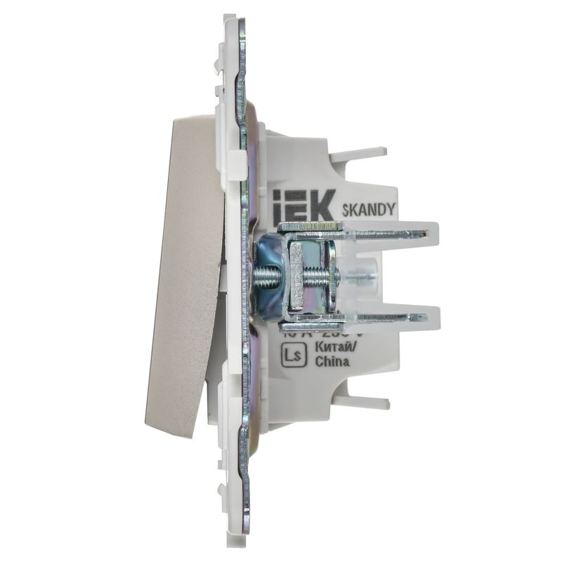Выключатель жалюзи SKANDY 10А SK-V12Sh шампань IEK SK-V15-0-10-K37