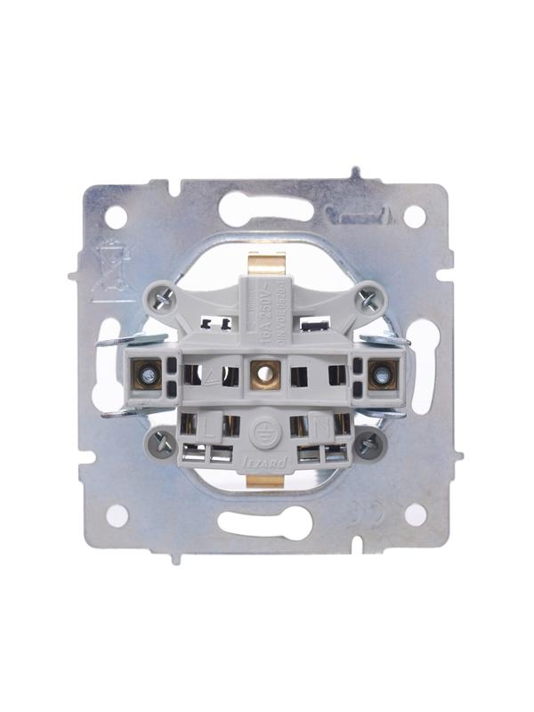Розетка 1-м СП Vesna с заземл. ПБТ механизм бел. LEZARD 742-0288-122B