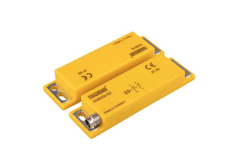 Датчик магнитный (2НЗ) разъем M8х4 (расст. сраб. 8мм) левый выход IP68 EMAS SMB20LSZ-B18