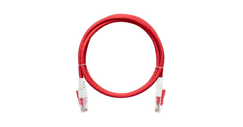 Шнур коммутационный кат.5E (класс D) U/UTP 4 пары 24 AWG (7х0.195мм) 100МГц 2хRJ45 (8P8C) T568B мж BC чистая медь LSZH нг(А)-HFLTx с замком красн. 15м NIKOMAX NMC-PC4UD55B-015-CS-RD